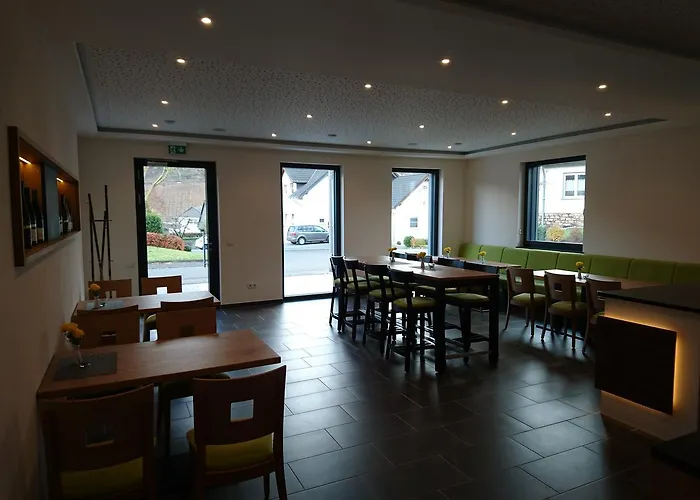 Alojamento de Acomodação e Pequeno-almoço Wein-quartier Leo Pazen 3*