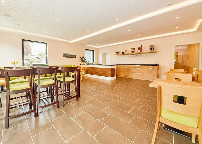 Alojamento de Acomodação e Pequeno-almoço Wein-quartier Leo Pazen