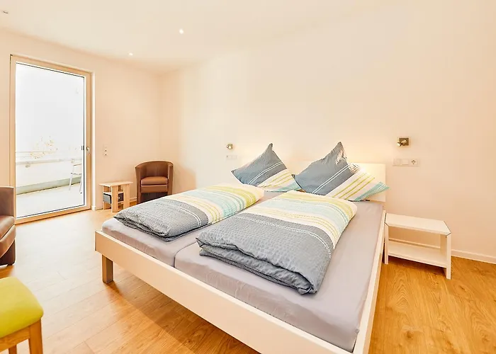 Alojamento de Acomodação e Pequeno-almoço Wein-quartier Leo Pazen