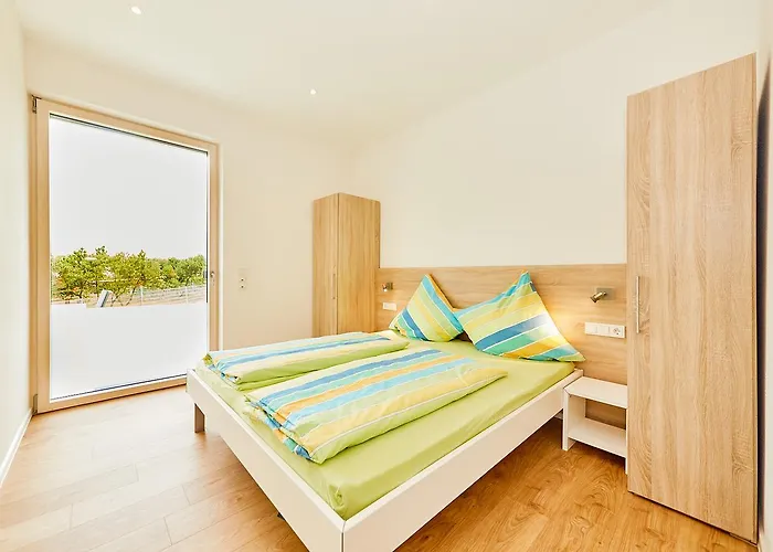 Wein-quartier Leo Pazen Alojamento de Acomodação e Pequeno-almoço 3*